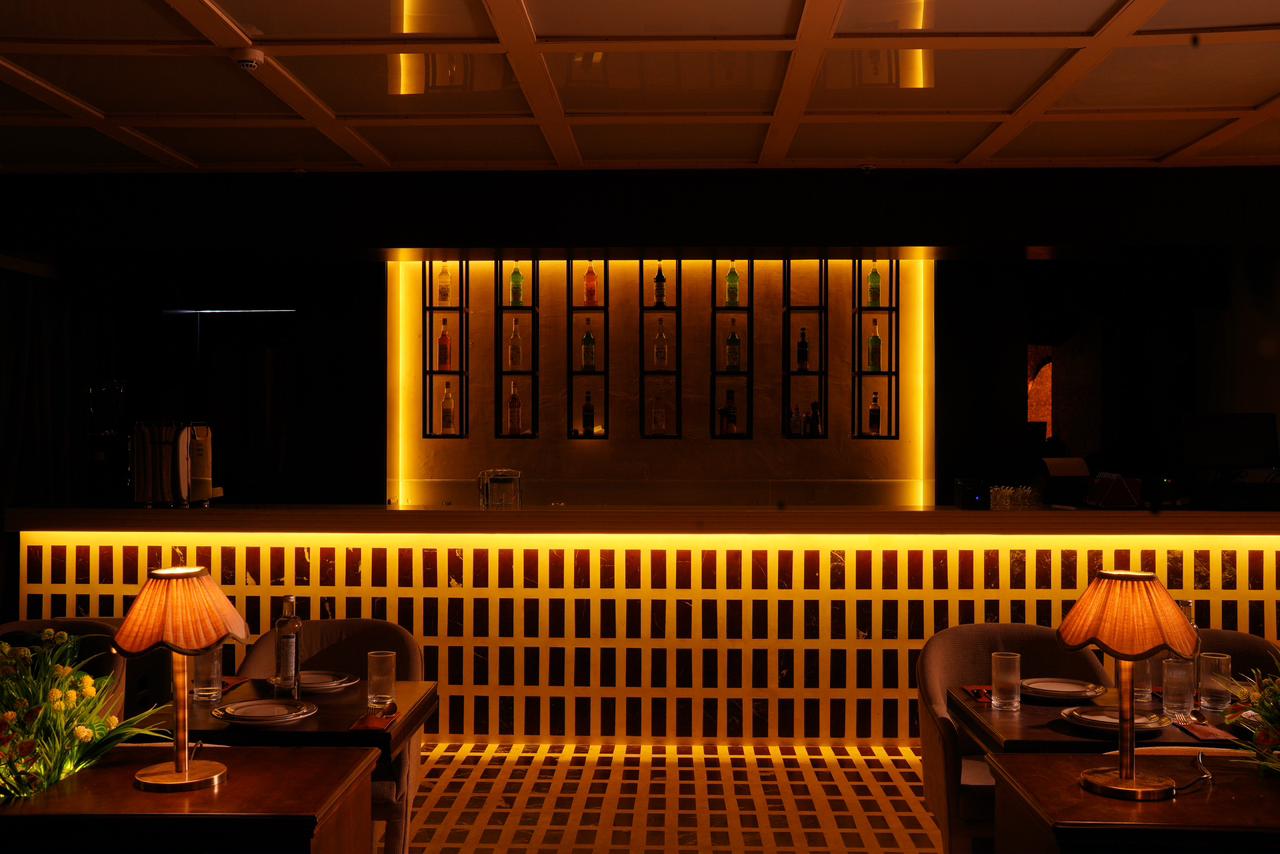 India&rsquo;s Iconic Sizzler Brand, Gola Sizzlers, Opens Its Landmark Bandra Destination